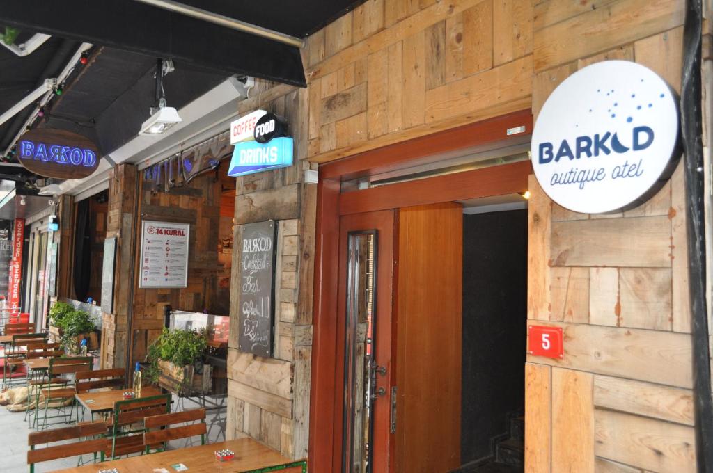Certifikát, hodnocení, plakát nebo jiný dokument vystavený v ubytování Barkod Otel