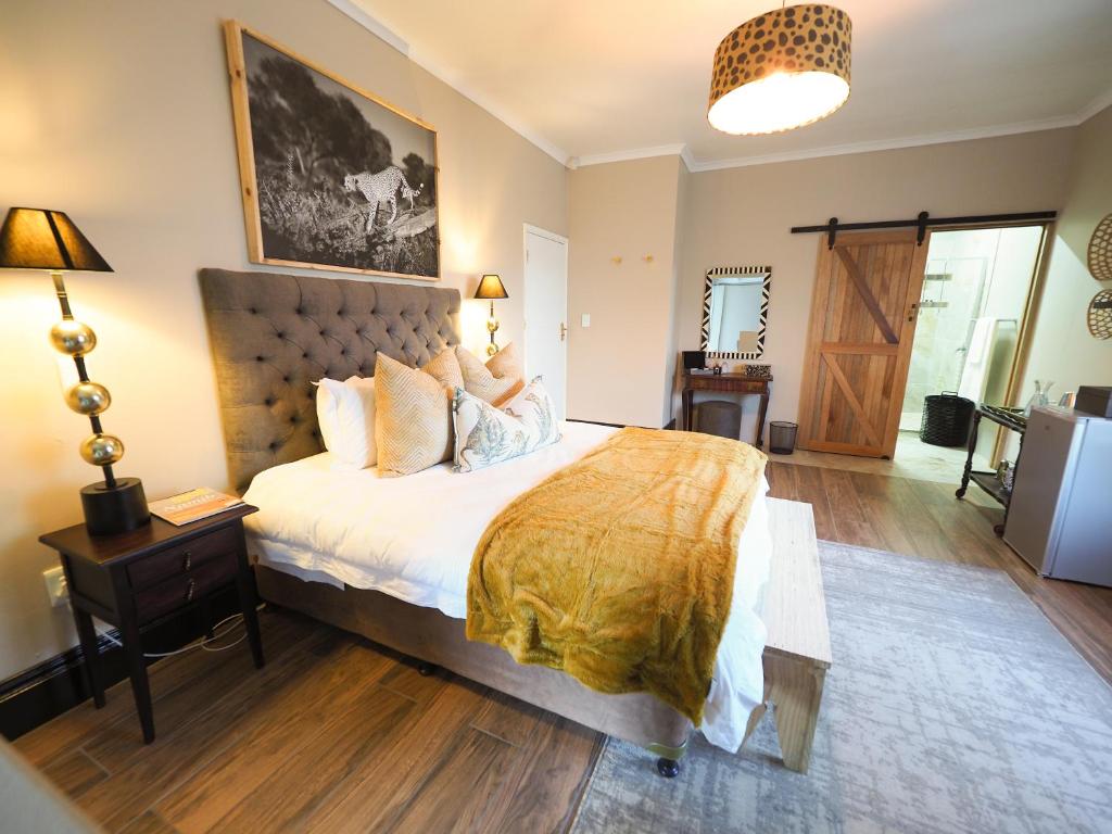Fever Tree Guesthouse - Family Room