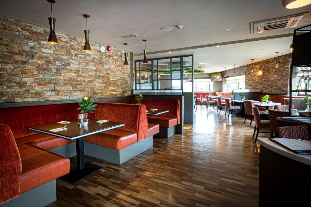 Restavracija oz. druge možnosti za prehrano v nastanitvi Greenhills Hotel Limerick