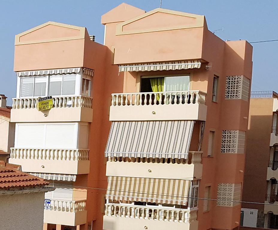 Budova, v ktorej sa apartmán nachádza