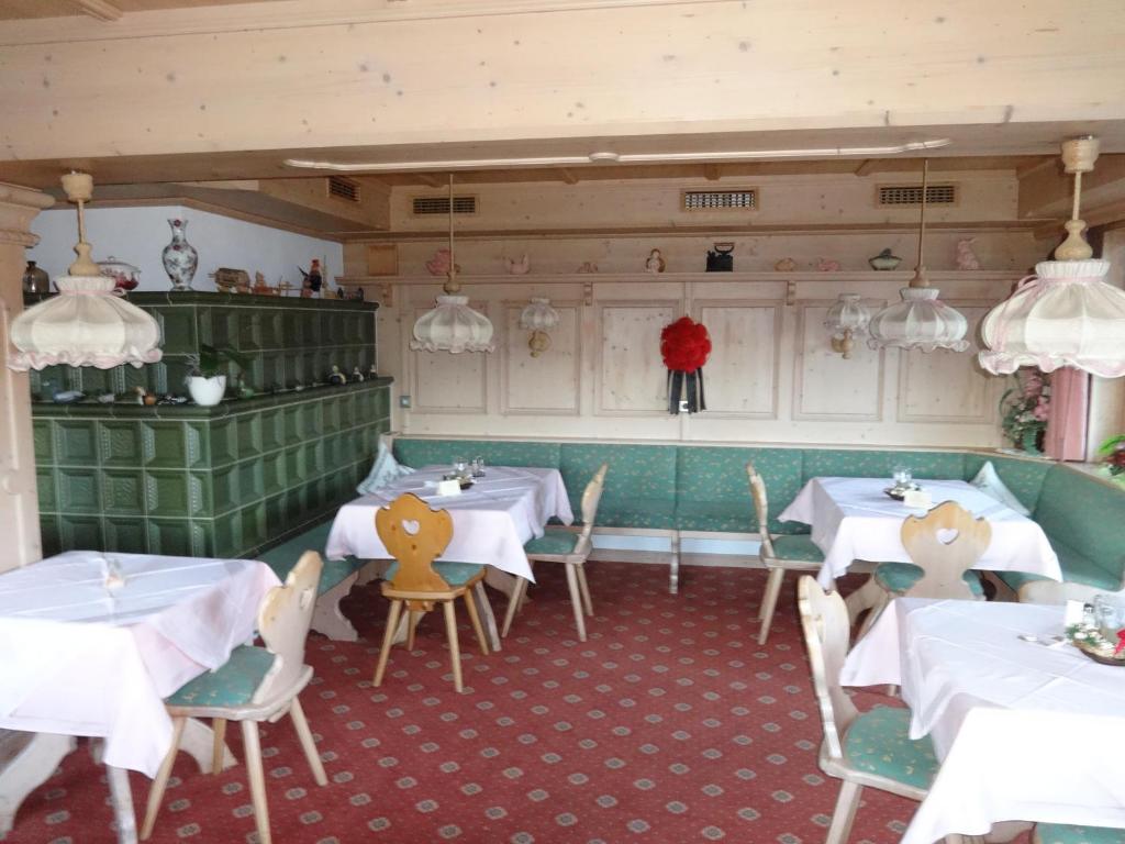 Restaurace v ubytování Hotel Gasthof Straub