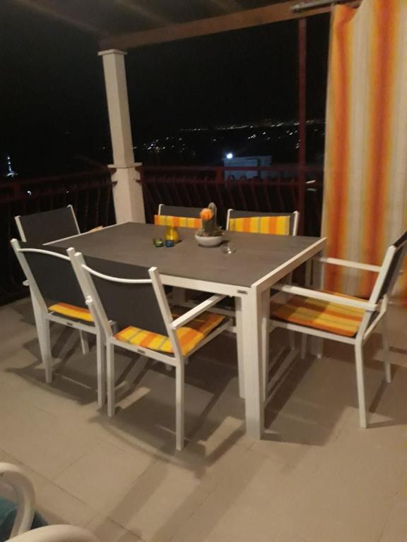Balkón nebo terasa v ubytování Apartments Anita