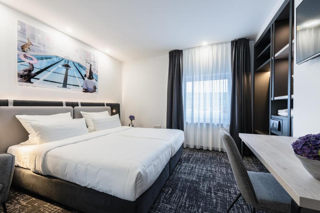 Libarty Hotels - King Room