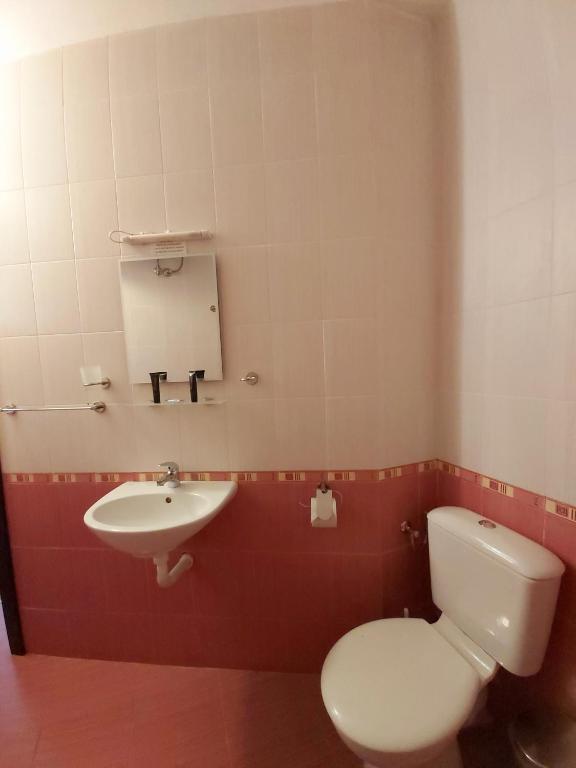 Hotel Aleksandrina - Habitación Doble Con Balcón