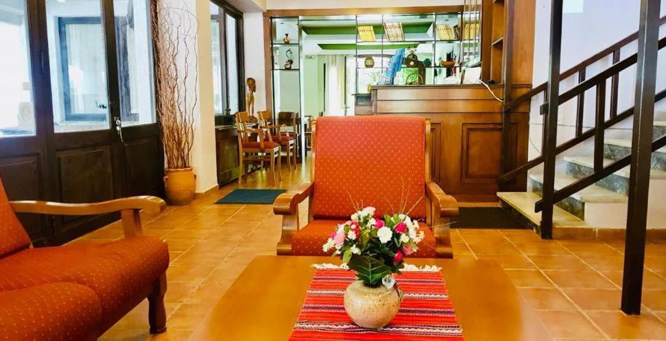 Posezení v ubytování Hotel Alkyon