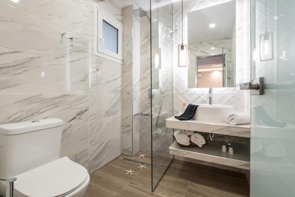 Kúpeľňa v ubytovaní Margaritari Apartments