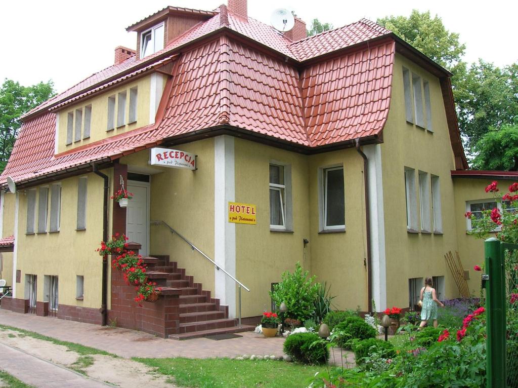 Budynek, w którym mieści się hotel