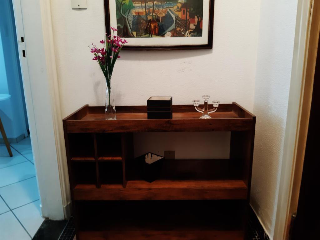  APARTAMENTO EM SANTOS EM FRENTE A PRAIA