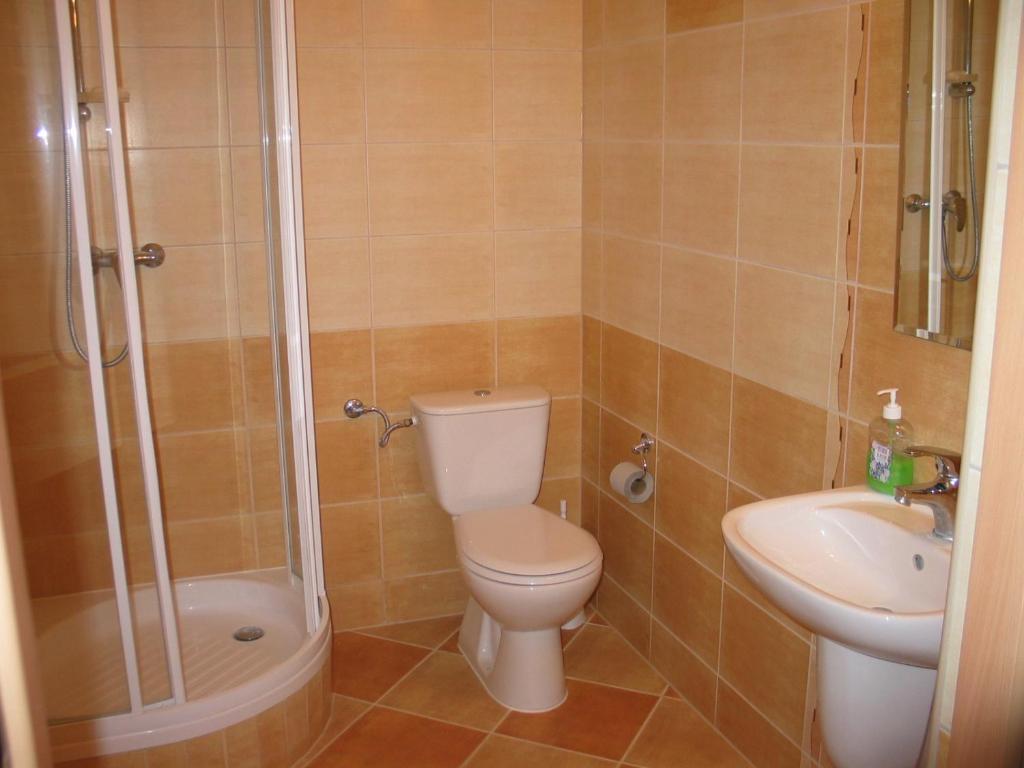 Łazienka w obiekcie Hotel Pod Platanami