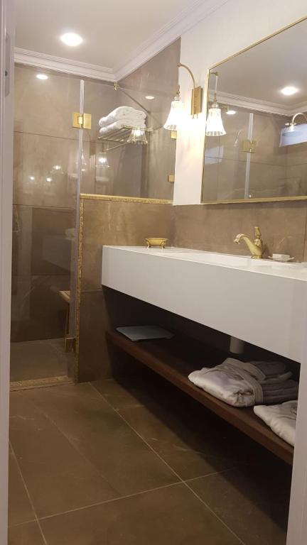 Koupelna v ubytování Amirey Hagalil Boutique Hotel