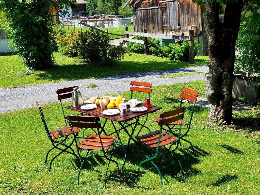 Zahrada ubytování De Nussi's Chalet 1