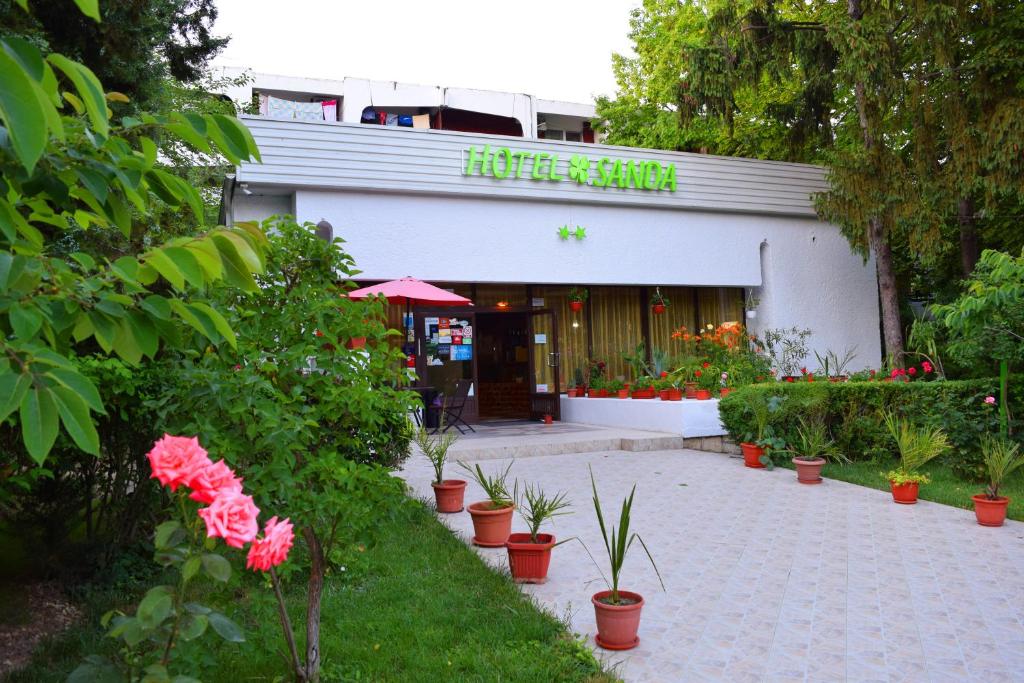 Zahrada ubytování Hotel Sanda