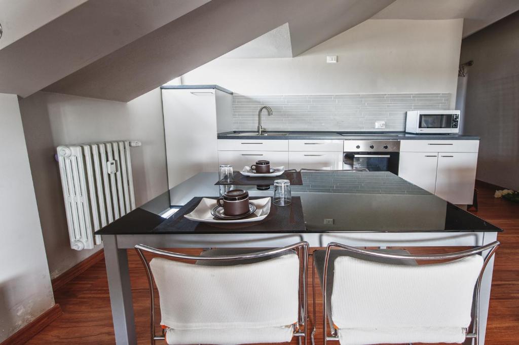 Cute & Cozy Terrace - 8