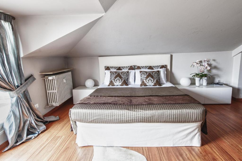 Cute & Cozy Terrace - 11