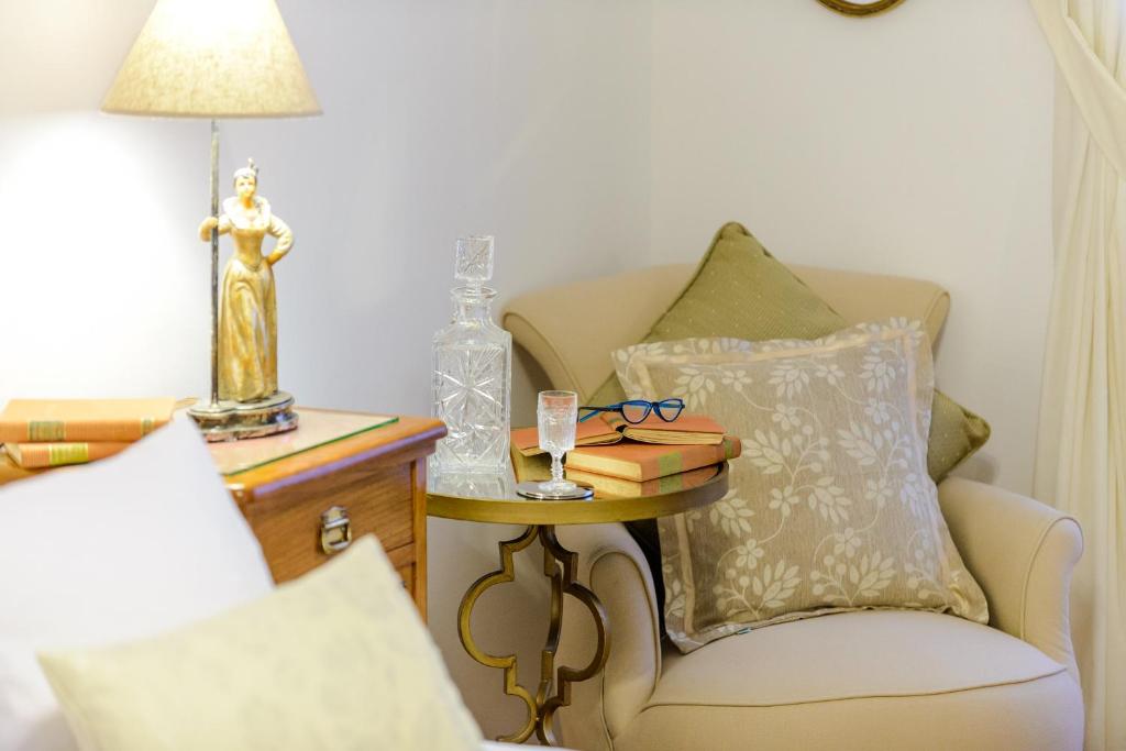 Coin salon dans l'établissement Guest House Flores