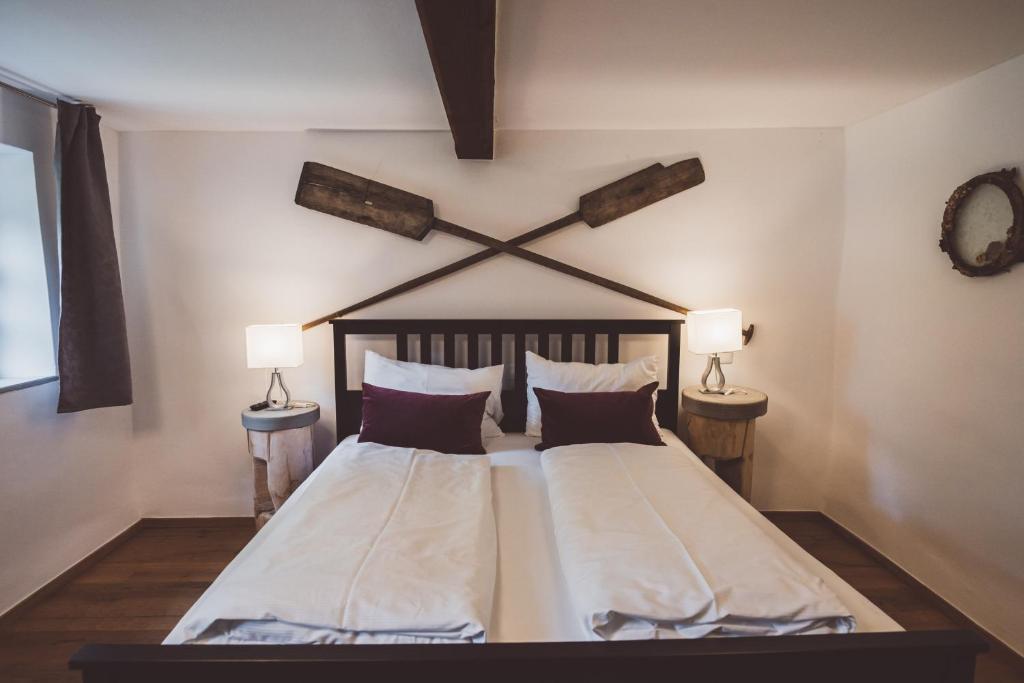 Postel nebo postele na pokoji v ubytování Chalet am Sonnenhang