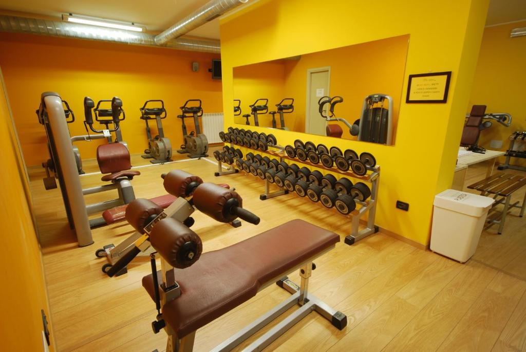 Fitness centrum a/nebo fitness zařízení v ubytování Hotel Rivè - Complesso Turistico Campo Smith