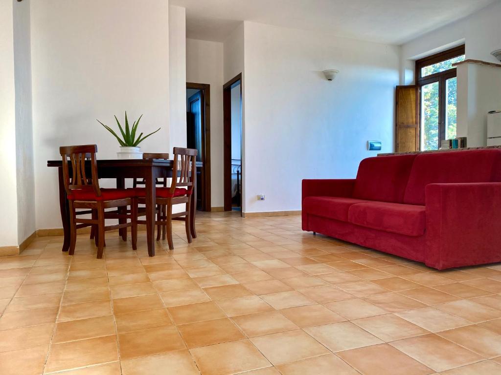 A seating area at Villa Viuccio