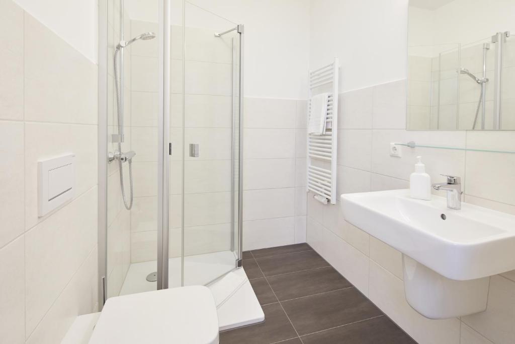 Koupelna v ubytování VR-Serviced Apartments Obergeis