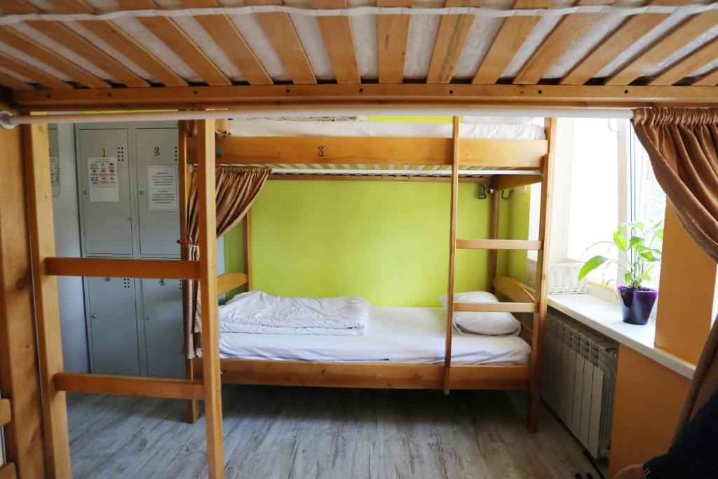 Letto o letti in una camera di Light Life Hostel
