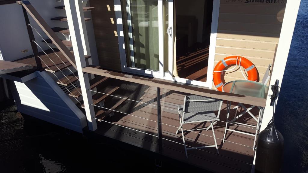 Posezení v ubytování House Boat - Floating House Sofia