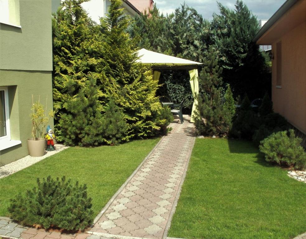 Zahrada ubytování Penzión Tiberia