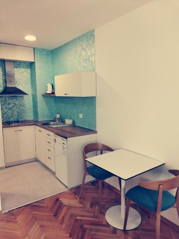 Clock tower apartments - 4