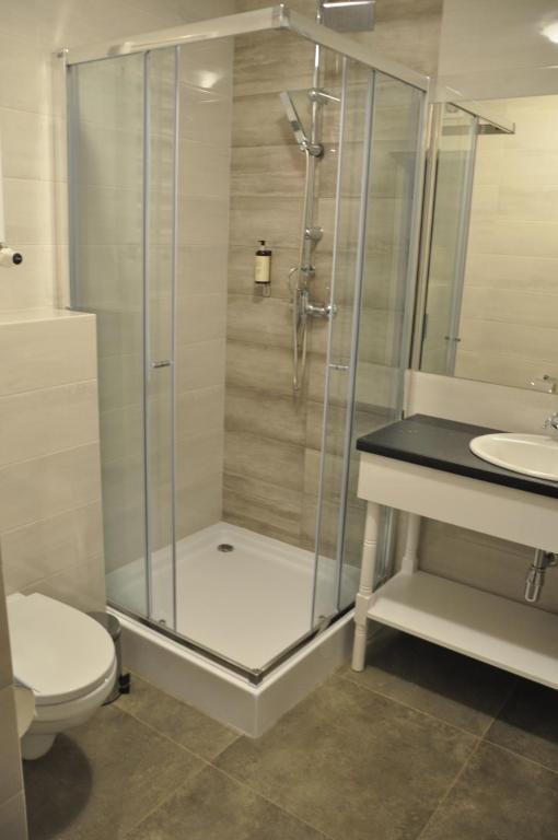 Mazurski Diament koło Mrągowa - Habitación Cuádruple Con Baño Privado