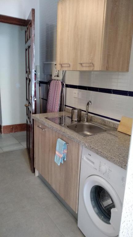 Kuchyňa alebo kuchynka v ubytovaní Apartamento Centro Santa Catalina 1ºA