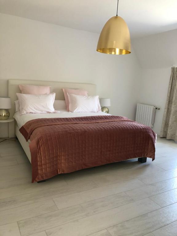 JARDIN DU MARAIS - Double Room With Private External Bathroom