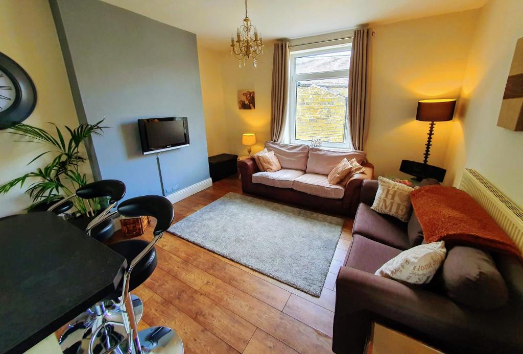 Bronte Cinema Cottage At Haworth 4