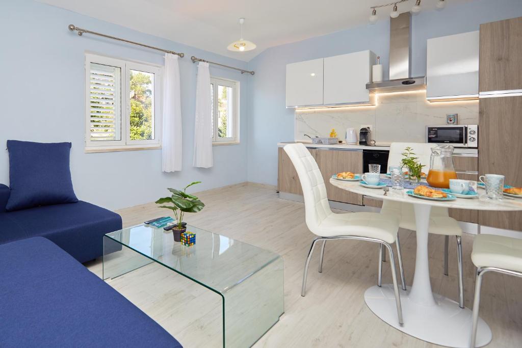 Apartments Kolorina - 1