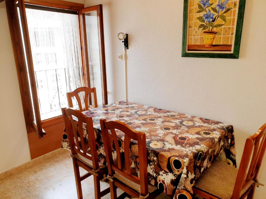 Apartamentos Casa Patro, Tramacastilla de Tena – Precios ...