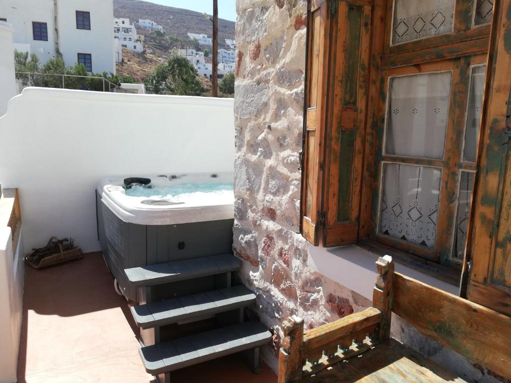 Posezení v ubytování Yalos House