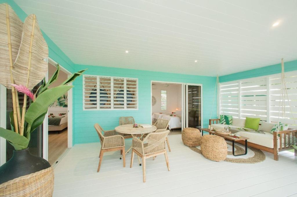 Posezení v ubytování Raiatea Lodge Hotel