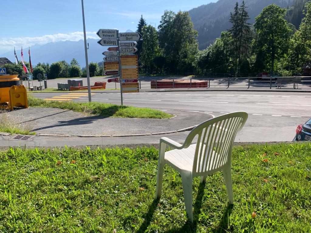 Nespecifikovaný výhled na hory nebo výhled na hory při pohledu z hotelu