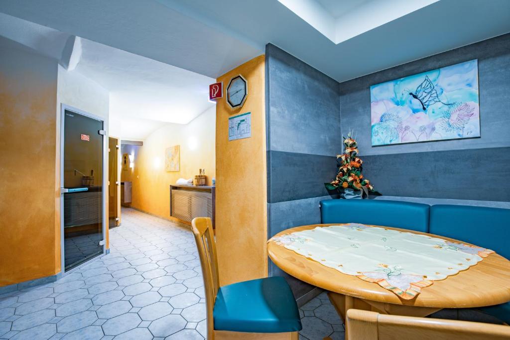Postel nebo postele na pokoji v ubytování Hotel Freiensteinerhof Superior