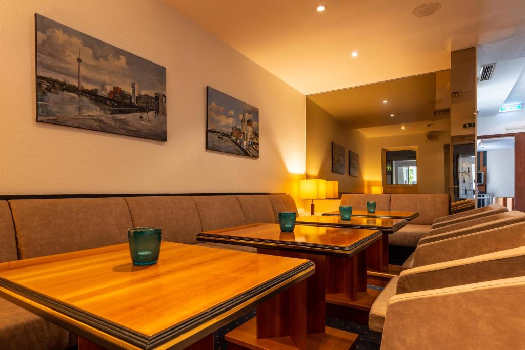 Trip Inn Hotel Esplanade, Düsseldorf - Resim 13