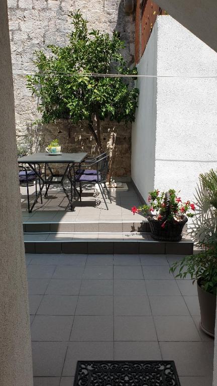 Balkón nebo terasa v ubytování LEMON TREE