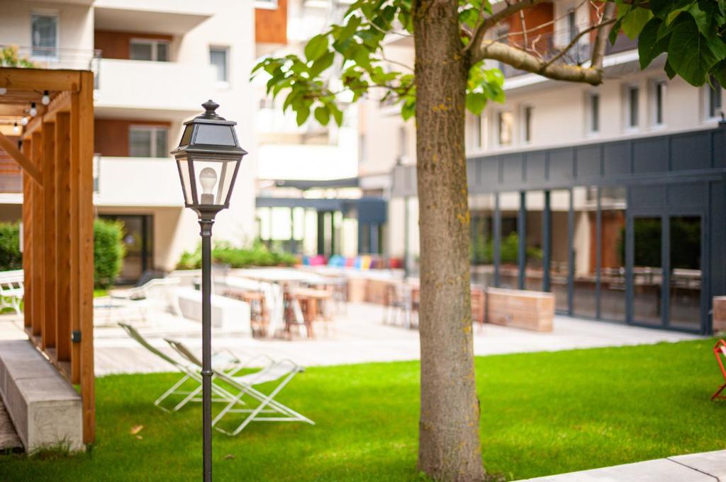Zahrada ubytování Hostel Le Hüb Grenoble