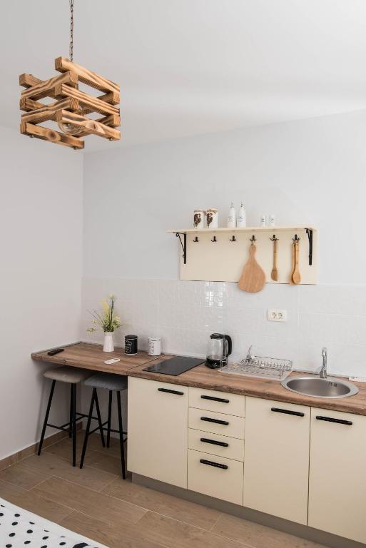 Studio apartment Vukcevic 2 - 4