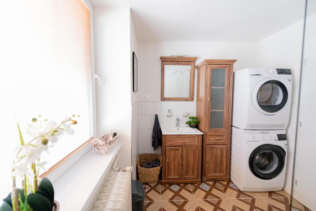 Flora Apartment Kosice Center - Hizvo