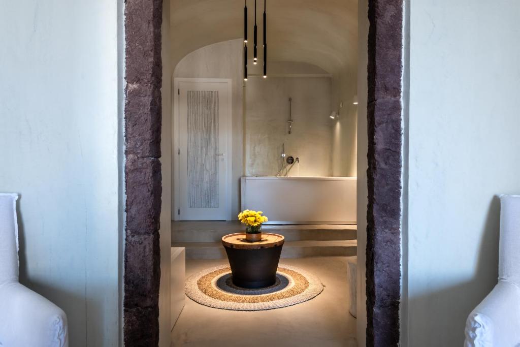 Koupelna v ubytování Mythical Blue Luxury Suites
