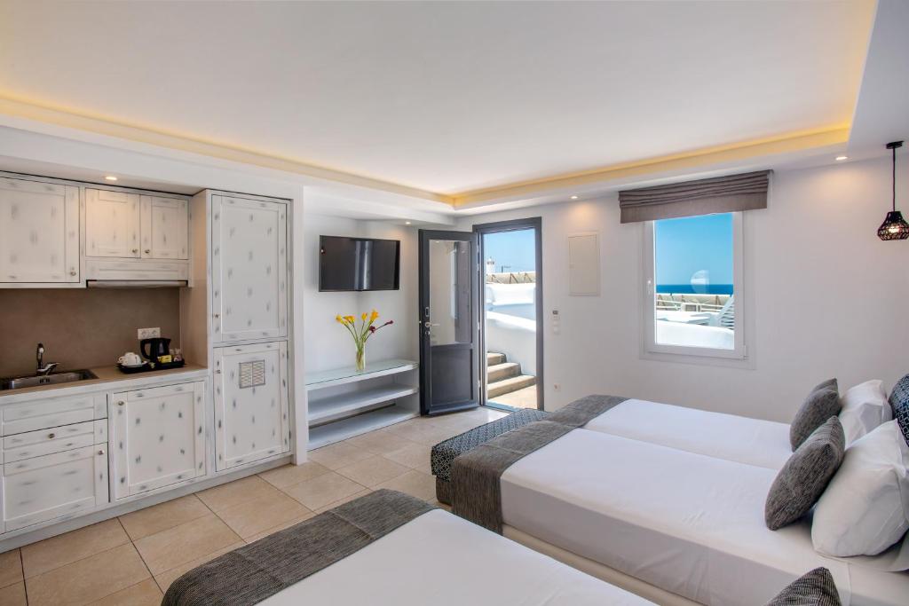 Tropicana Hotel , Suites & Villas Mykonos - 12