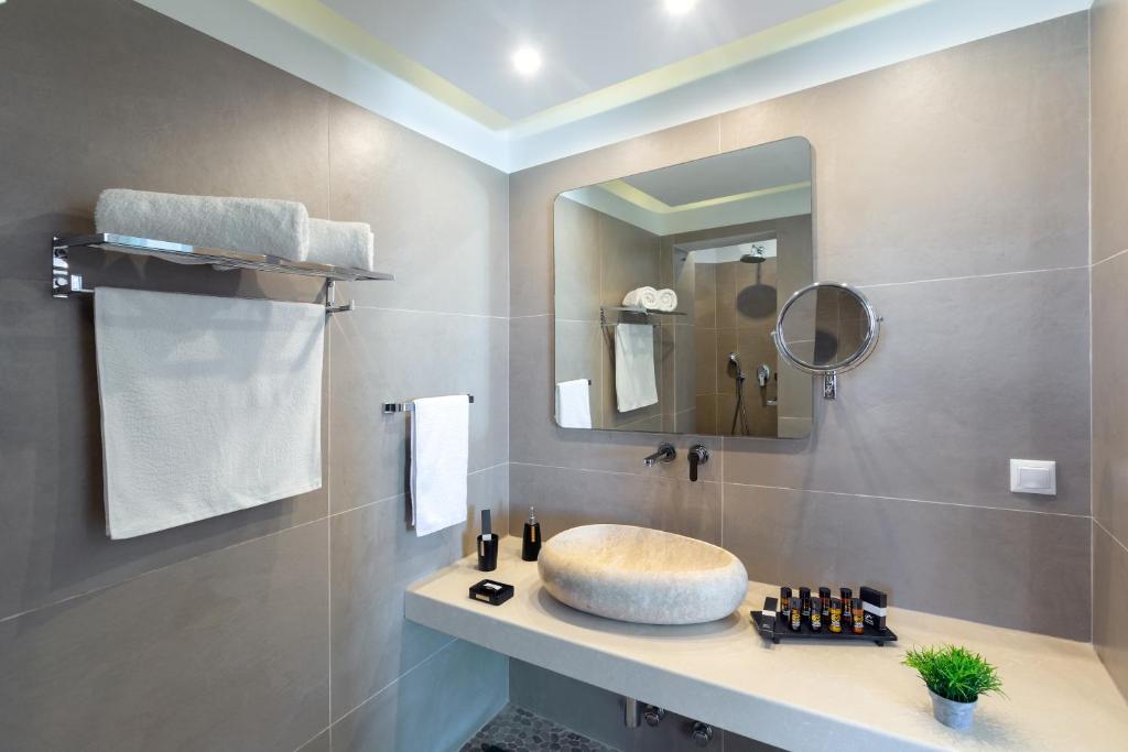 Tropicana Hotel , Suites & Villas Mykonos - 15