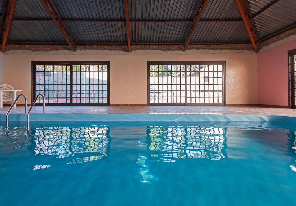 Residencial Lago Negro- 204D 2 Dormitórios - 8 PAX em Condomínio com Infra  Residencial Lago Negro- 204D 2 Dormitórios - 8 PAX em Condomínio com Infra