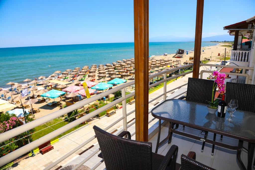 Nespecifikovaný výhled na moře nebo výhled na moře při pohledu z aparthotelu