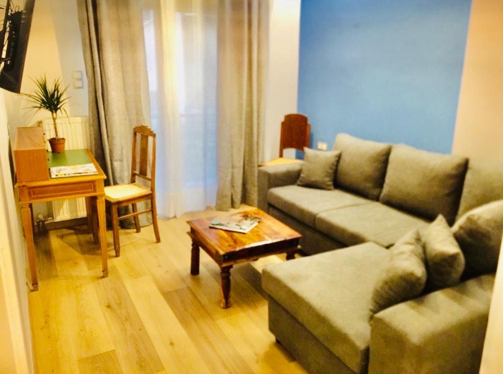 Athens Central Blue Grand Apartment, Athens (updated prices 2024)