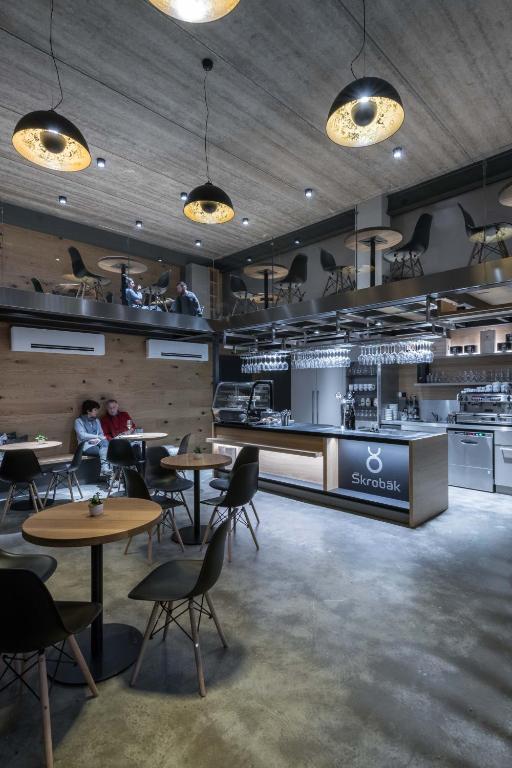 Kuchyň nebo kuchyňský kout v ubytování Boutique Hotel Vinařství Škrobák