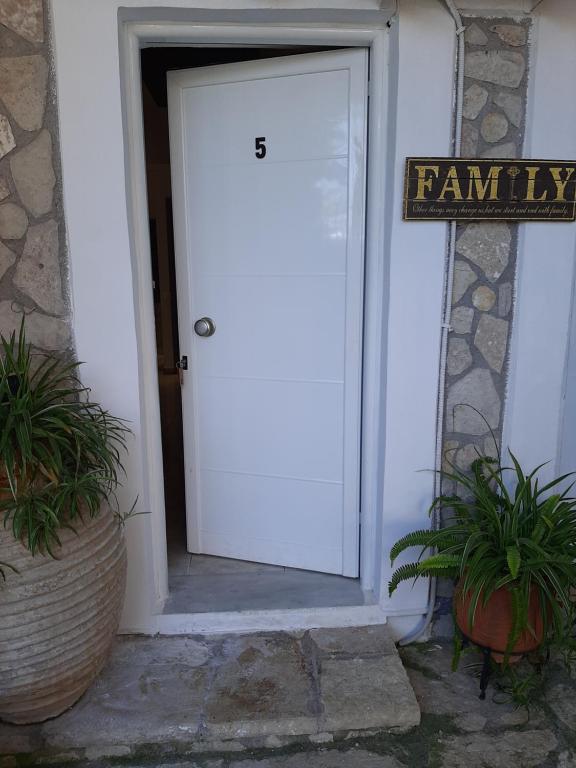 Kakovatos Family Homes - Twee Slaapkamers Appartement